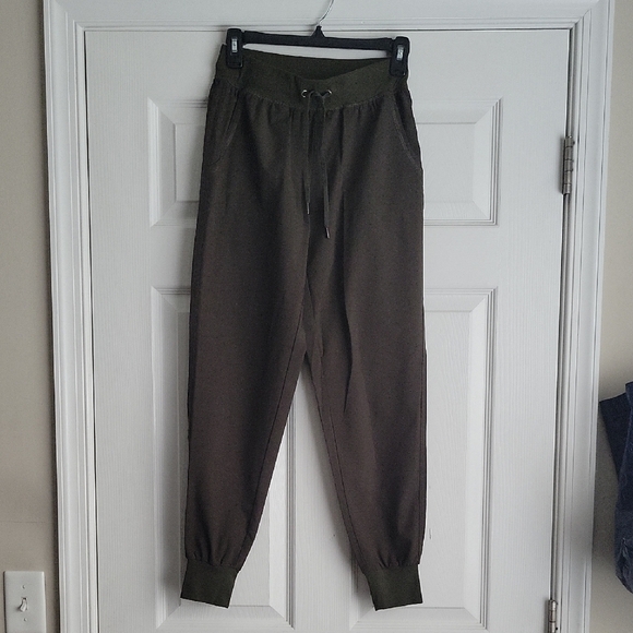 CRZ YOGA Green Jogger Sweatpants with Elastic Waistband - Picture 1 of 11